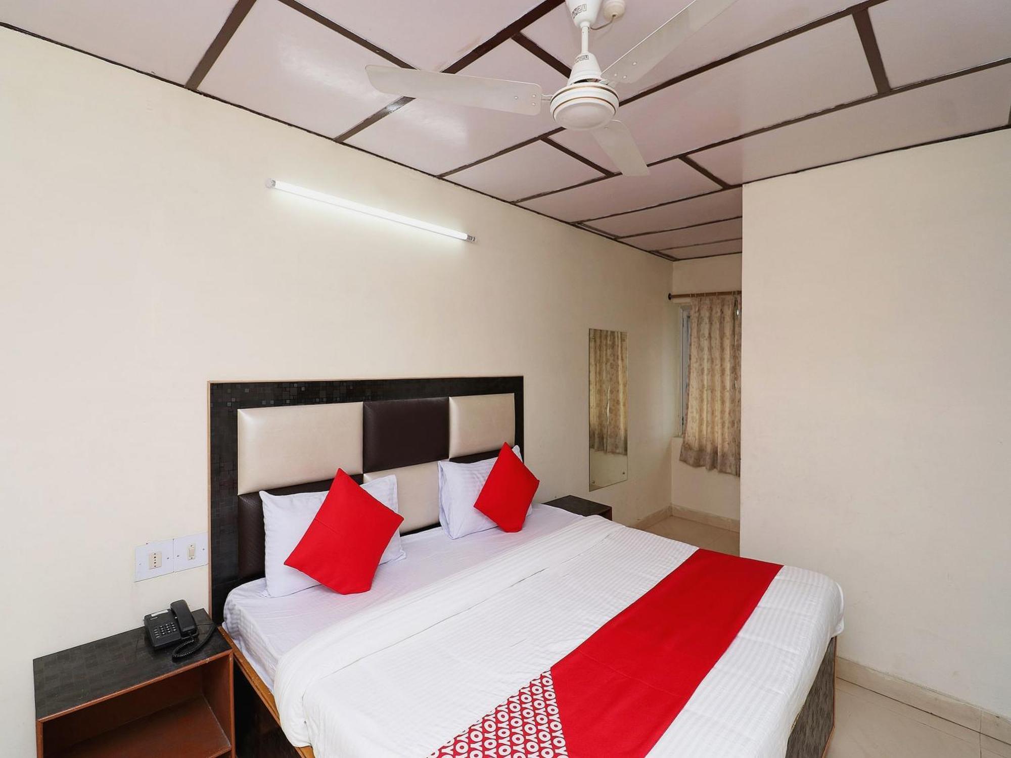 Super Oyo Hotel Country Lodge Dharamshala Exterior photo